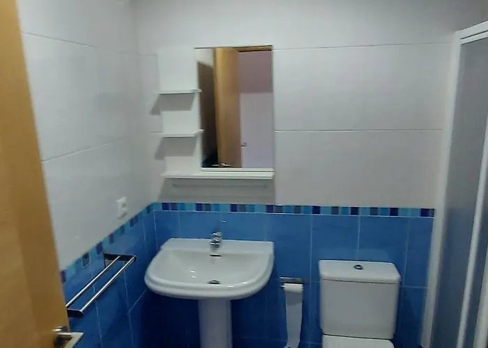 Excelente Piso De 3 Dobles, 2 Banos Y Terraza 30 Mts Lejlighed Narón