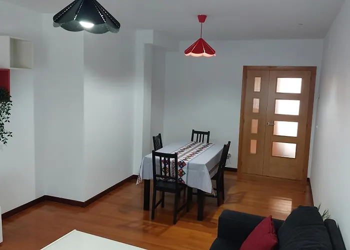 Excelente Piso De 3 Dobles, 2 Banos Y Terraza 30 Mts Lejlighed Narón