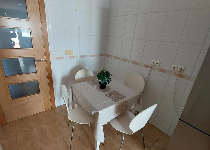 Excelente Piso De 3 Dobles, 2 Banos Y Terraza 30 Mts