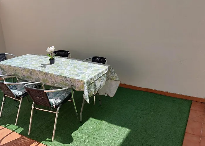Excelente Piso De 3 Dobles, 2 Banos Y Terraza 30 Mts Lejlighed Narón
